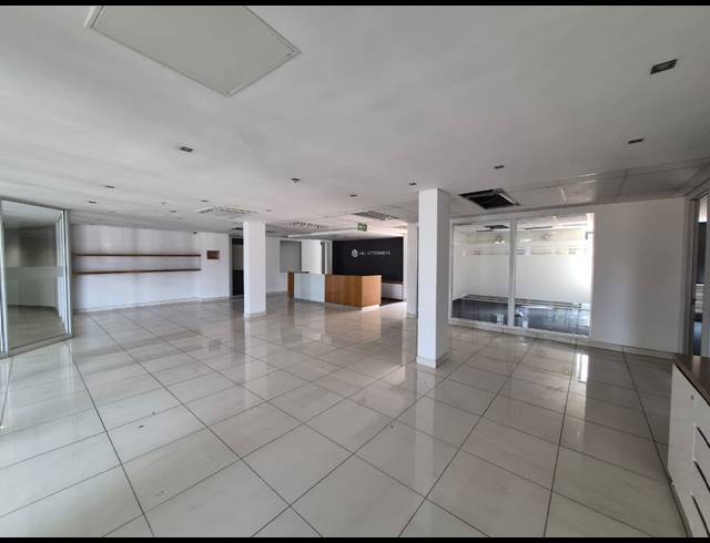 311M² OFFICE TO LET IN SANDTON CENTRAL